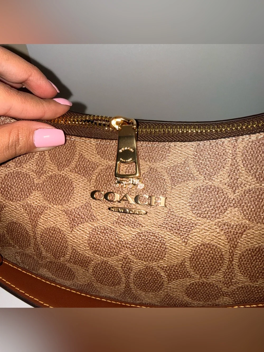 Coach Teri Set